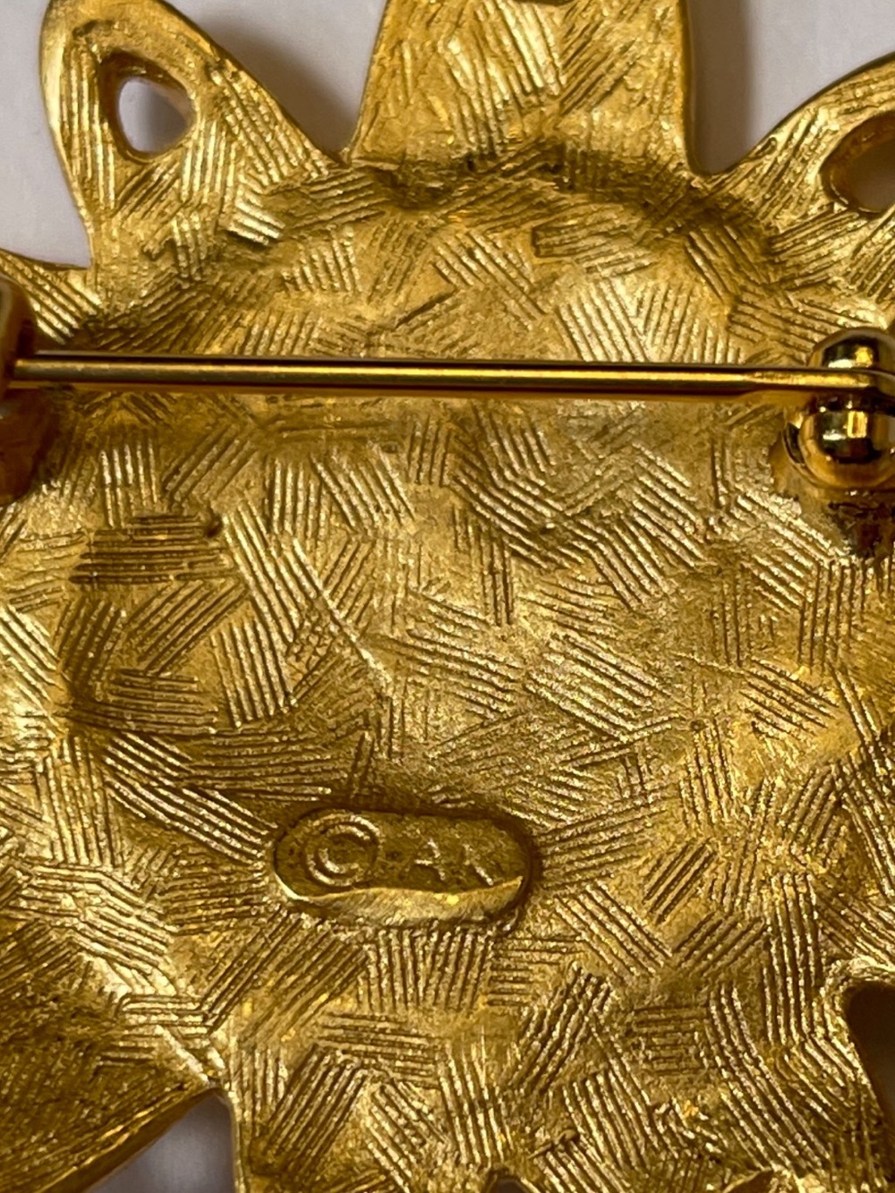 Vintage Anne Klein Gold Sun Face Brooch. - Picture 4 of 4